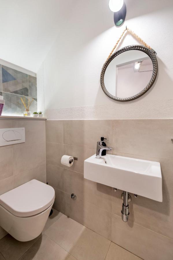 Apartment Delight City Rovinj Bagian luar foto